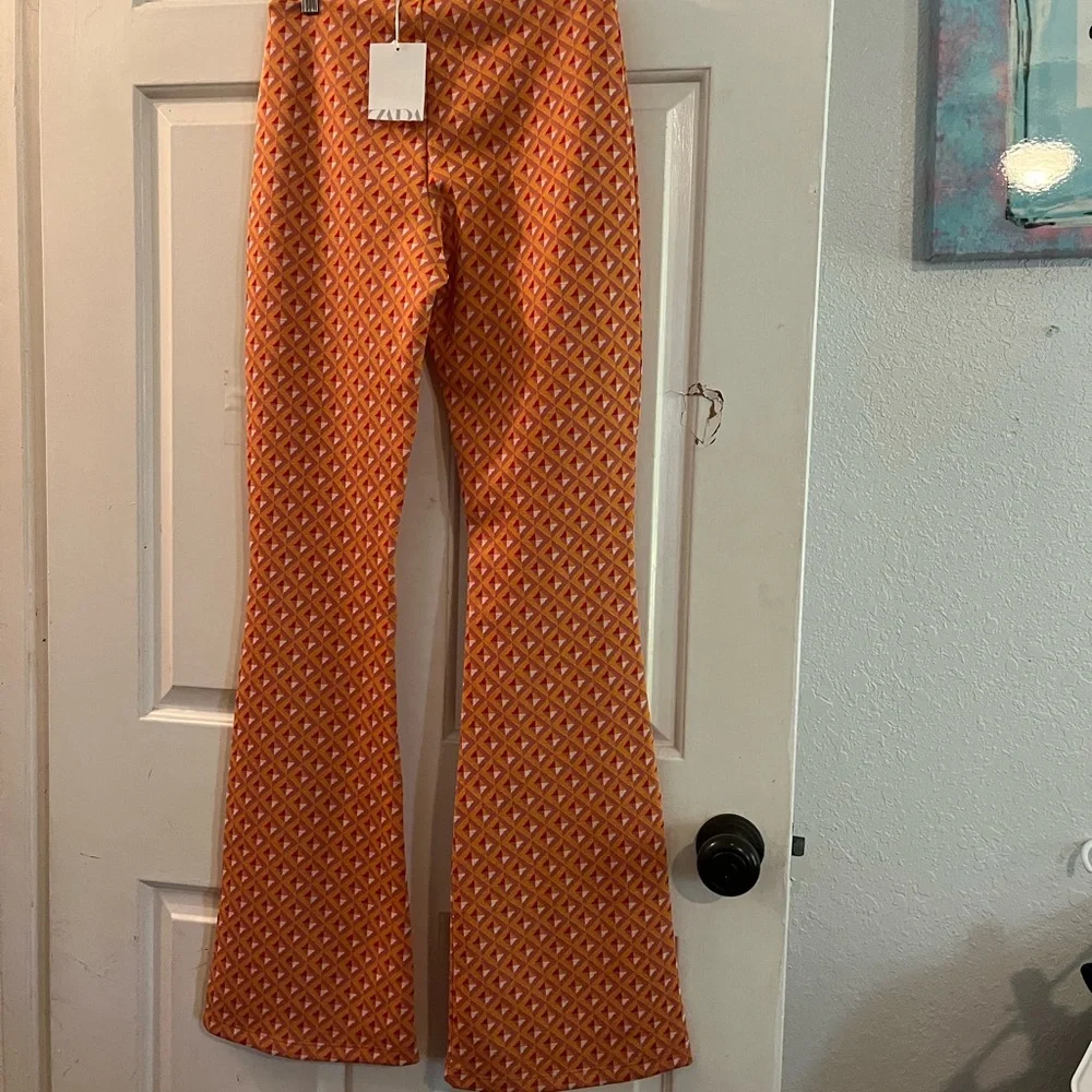 Zara bottoms - Picture 2 of 3